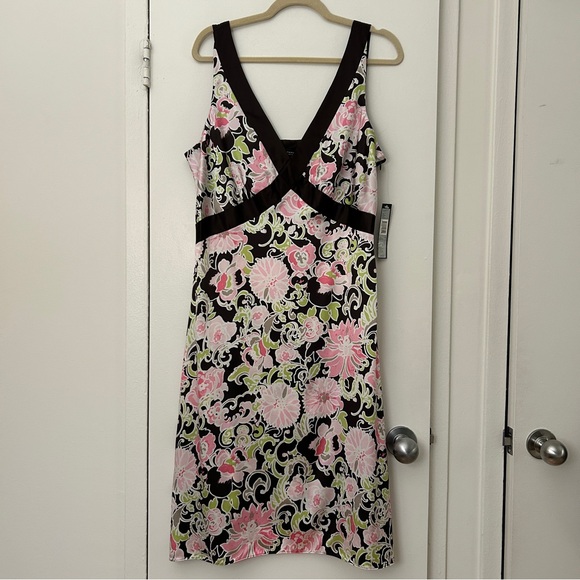 Tahari Dresses & Skirts - Tahari Silk Floral Sleeveless Dress Y2K Vintage NWT (Size 16)